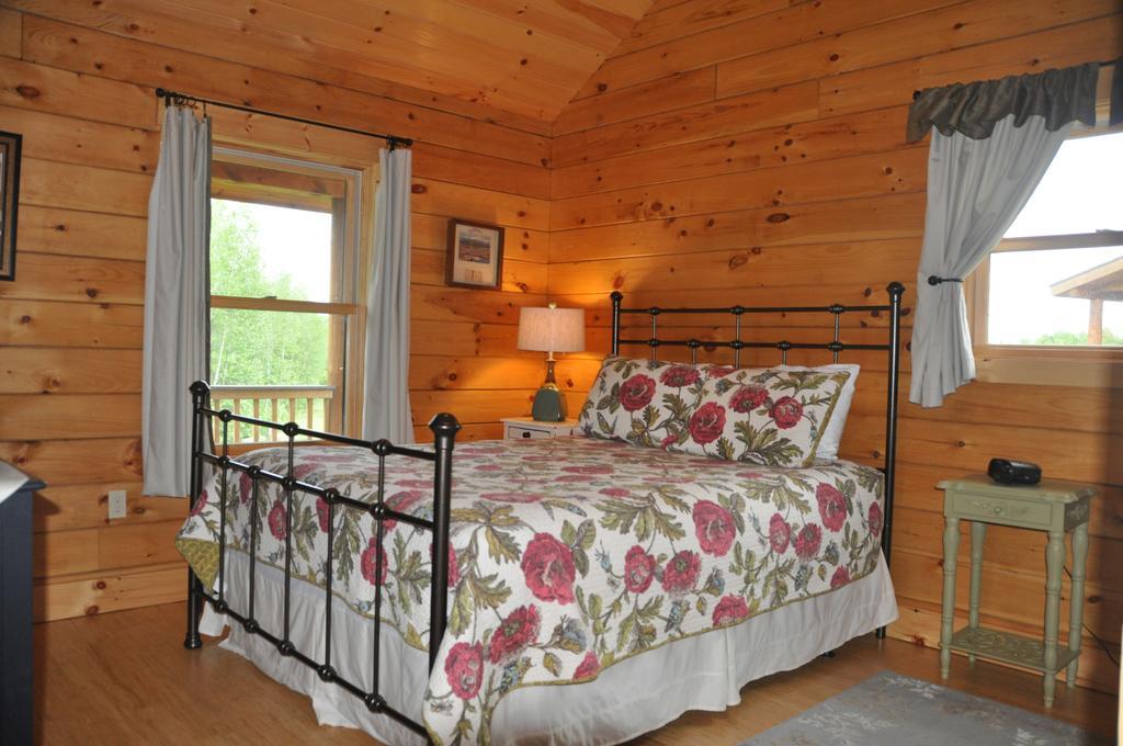 Muddy Moose Hotel Morrisville Exterior foto
